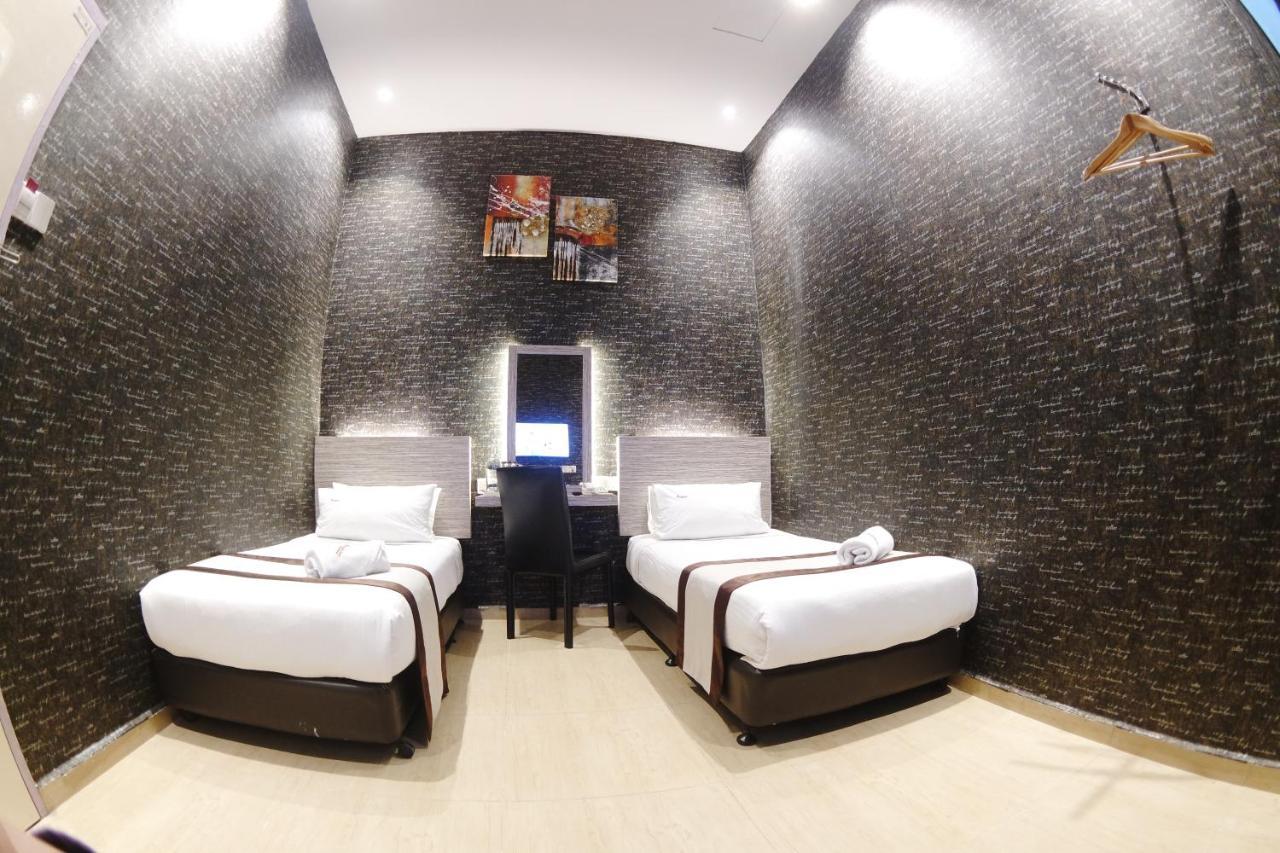 Here Hotel Skudai Zewnętrze zdjęcie