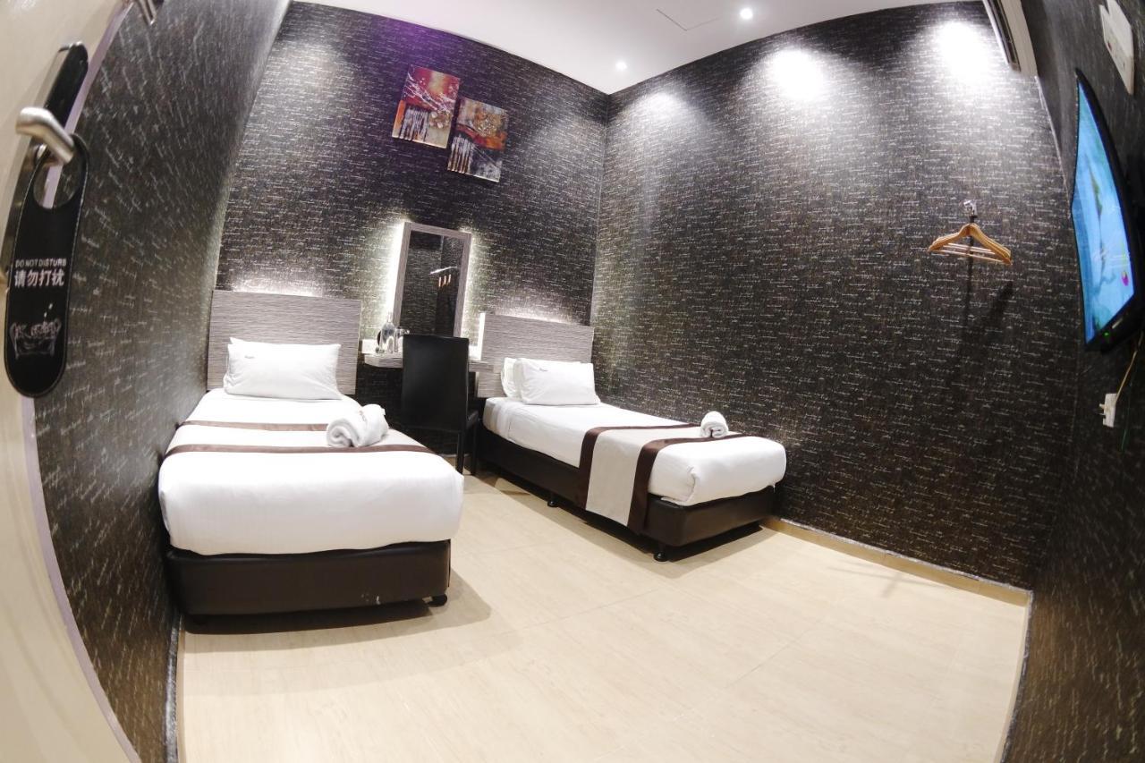 Here Hotel Skudai Zewnętrze zdjęcie