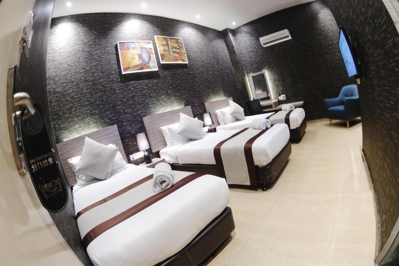 Here Hotel Skudai Zewnętrze zdjęcie
