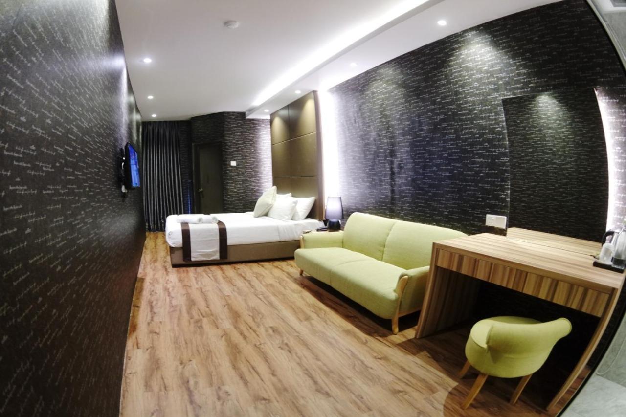 Here Hotel Skudai Zewnętrze zdjęcie