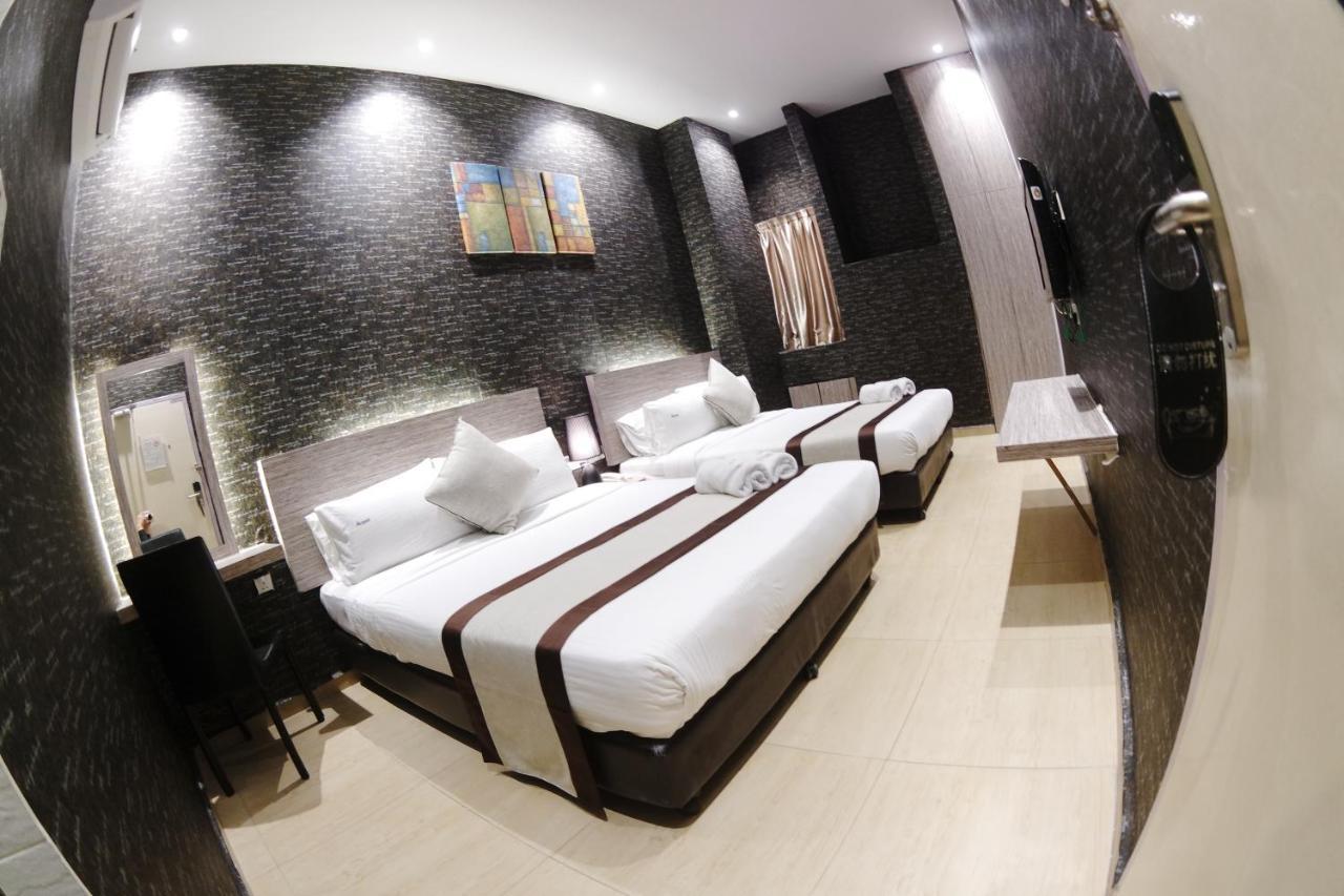 Here Hotel Skudai Zewnętrze zdjęcie
