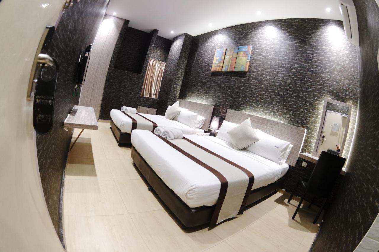 Here Hotel Skudai Zewnętrze zdjęcie